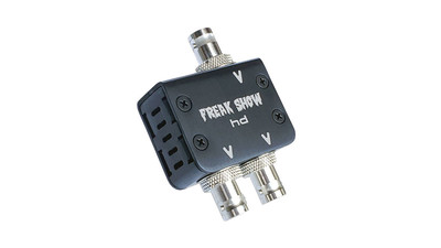 Freakshow MSX2-O 4K Microsplit Reclocking Distribution Amplifier with Standard Locking Power Connector