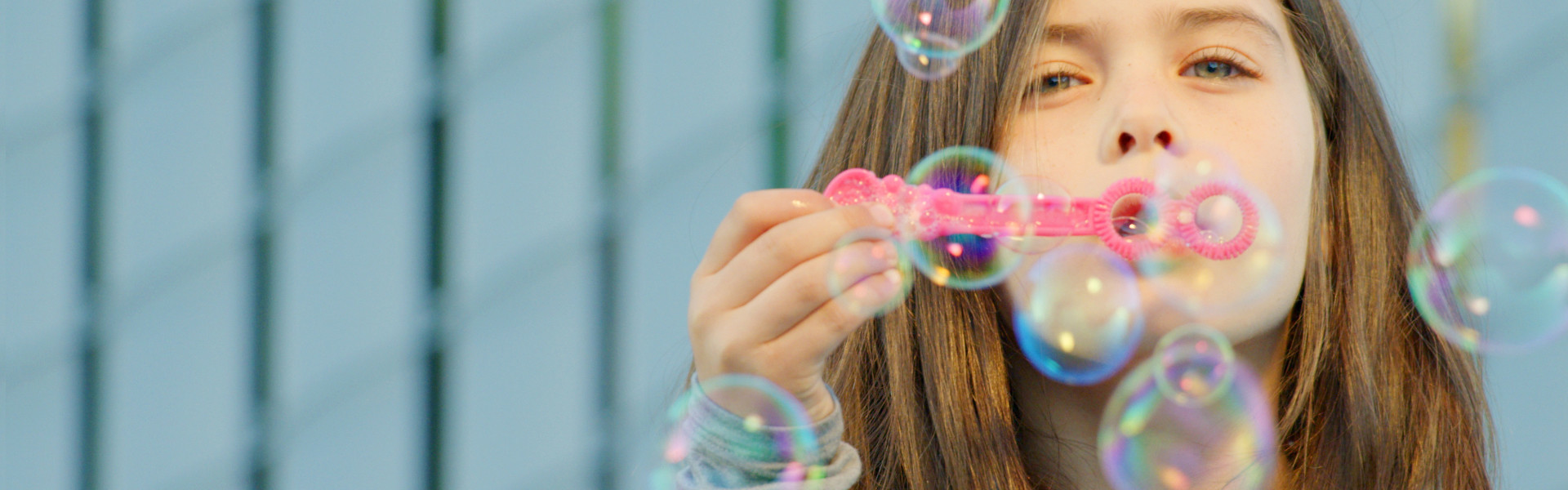 Header image for article Shooting with ZEISS Supreme Prime & Cinema Zoom Lenses
